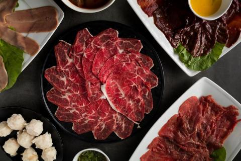 張贊煜 - 火鍋店拍攝