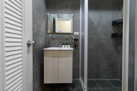 張贊煜 - 室內攝影