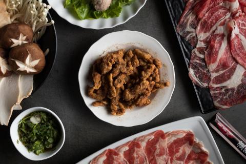 張贊煜 - 火鍋店拍攝