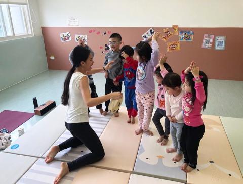 Ishana - 3-6歲 兒童瑜伽 Ishana - 3-6歲 兒童瑜伽