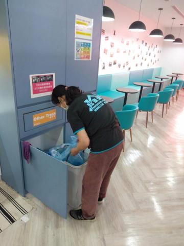 耘源有限公司（專業辦公室、商業大樓清潔規劃） - 上市公司服務實績