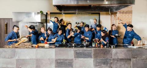 趙文榛 Greta - 高雄餐旅大學－西餐廚藝系，這是歷年傳統，必須將四年所學，回饋給家人及親友，所舉辦大型畢業餐會