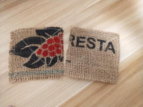 謙庭友善企業社 - 咖啡麻布袋設計&製作成的環保杯墊