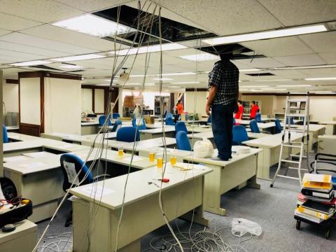 皇裕安防科技有限公司 - 中宇環保辦公室
室內網路電話配線工程建置 皇裕安防科技有限公司 - 中宇環保辦公室
室內網路電話配線工程建置