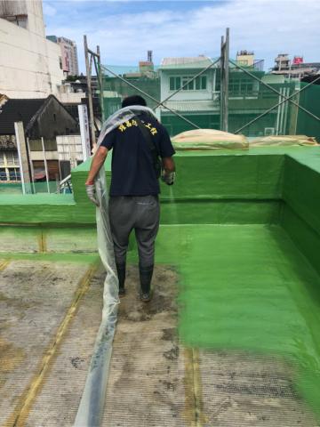 羽耀實業有限公司 -  銀行屋頂聚脲噴塗