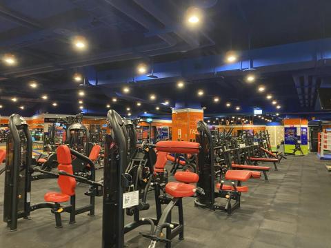 提供cpr急救服務的專家Worldgym