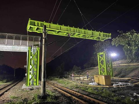 程觀鋼構股份有限公司 - 鋼構天橋