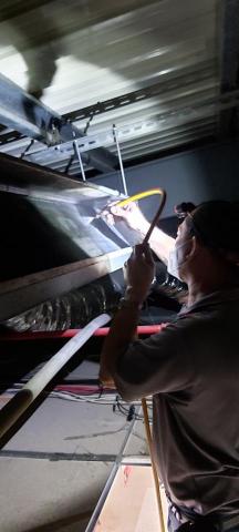 黃國賢 - 車麗屋汔車精品五甲店隱藏式清洗