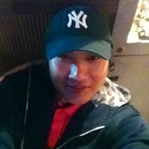 提供寄送機車服務的專家鄭傳仁