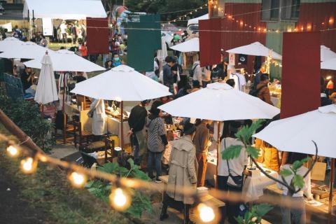 Elise Wang - 2019 河邊耶誕節
以耶誕節為主題，從市集、講座、工作坊到演唱會的複合式大型活動。氣氛溫暖迷人，在兩日內吸引破5000來訪。
