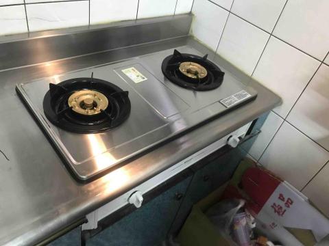 蔡先生 - 瓦斯崁入爐 完工