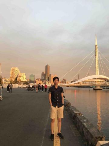 提供oppoa57配件服務的專家陳以芸