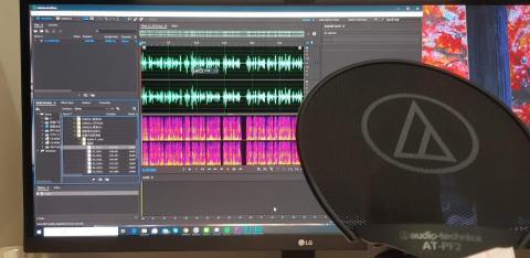 阿莘的媒體工作坊 - 錄音工作介面，使用軟體為Adobe Audition，錄音介面為鐵三角AT2020USBi。