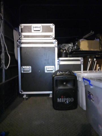 邱先生貨運(全台專車專送.回頭車) - 表演舞台音響載運