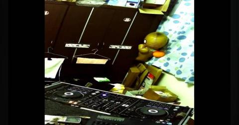 DJ Double H 混音娛樂工作室 - 自家fb直播 DJ Double H 混音娛樂工作室 - 自家fb直播