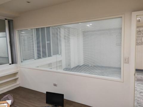 七彩油漆工程 - 化粧間改色