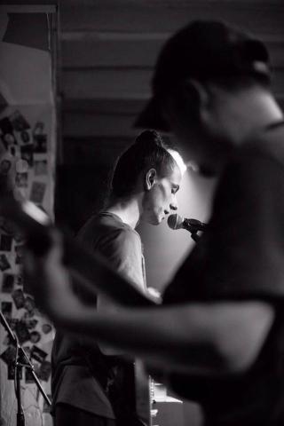 提供法語學習網站服務的專家法語教學