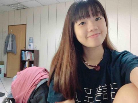 盧思妤 - 提供問卷調查員的專家 盧思妤 - 提供問卷調查員的專家