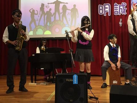 吳宣萲（家教） - 高中聖歌比賽 鋼琴伴奏