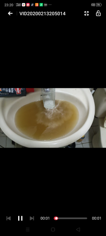 原鋐實業有限公司 - 來自淡水的周先生 水源都有異味 檸檬酸浸泡 經由周波機清洗出來 發現管垢 洗完當下沒異味 可以洗個舒服乾淨的澡囉