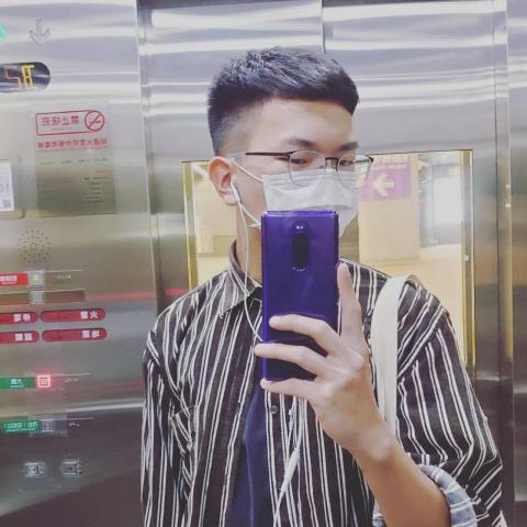 提供兼差服務的專家Chang Chia-wei