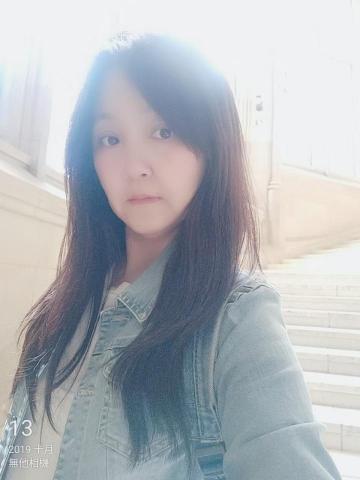 提供彩繪服務的專家黃莉莉