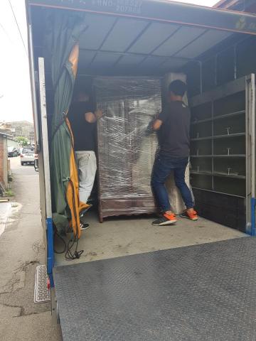 申泰物流 - 載運家具