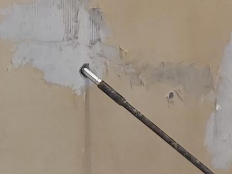 賴克明防水防漏 - 施工中（鎖針頭）