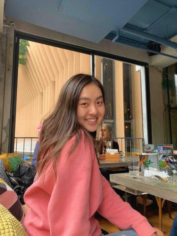 提供翻译i服務的專家Emma英文家教