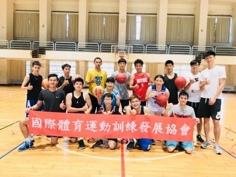 龍貓教練（籃球/游泳/健身） - 