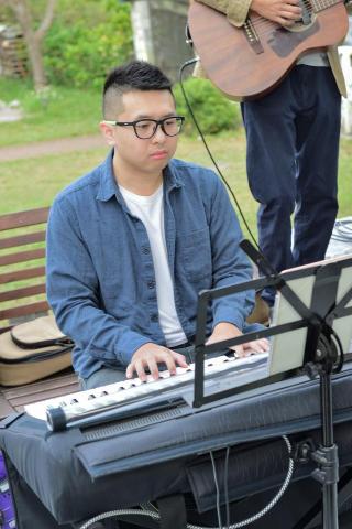 許恩豪 -  許恩豪 -