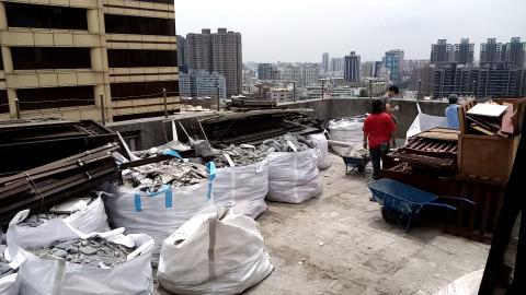 藍全能工作室 - 民生路民生一路201號18樓之一樓頂防水施工 藍全能工作室 - 民生路民生一路201號18樓之一樓頂防水施工