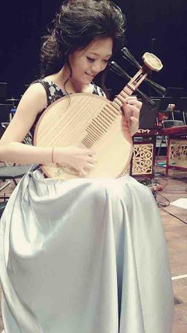 鄧雅瑛中阮柳琴教學 - 月琴