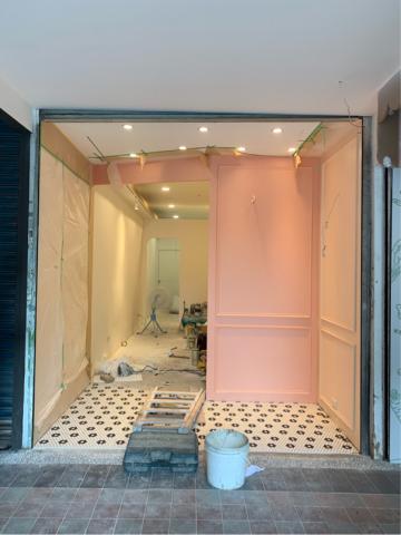 駱達聖 - 府中服飾店