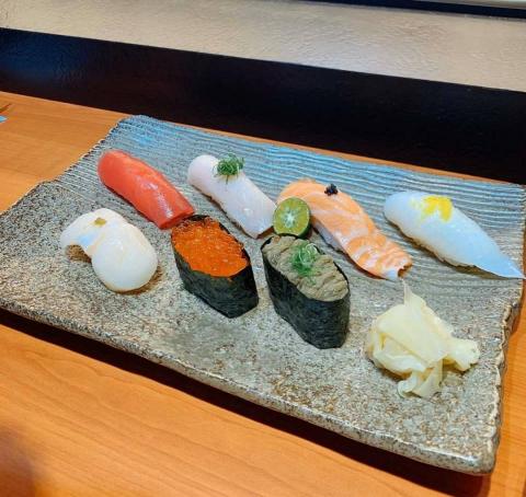 石庭日式輕食燒肉飯 - 七貫盛合握壽司