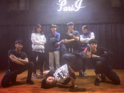 陳嘉信/ sin - 文華高級中學地板組社課