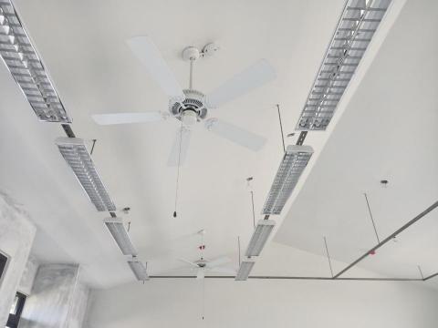 銓鑫水電工程 - 吊燈安裝