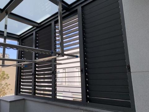 多元化服務處 - 百葉窗