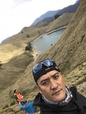 松楨有限公司 - 七彩湖