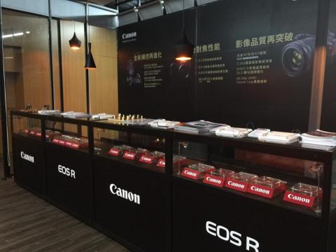 鑫高營銷學院 | 安東尼 - 知名日商 新世代數位相機發表