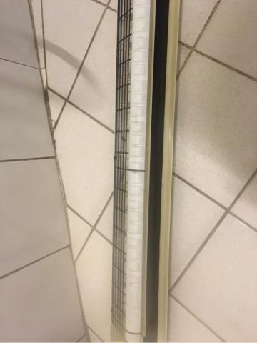 黑黑冷氣清洗 - 水盤變的很乾淨