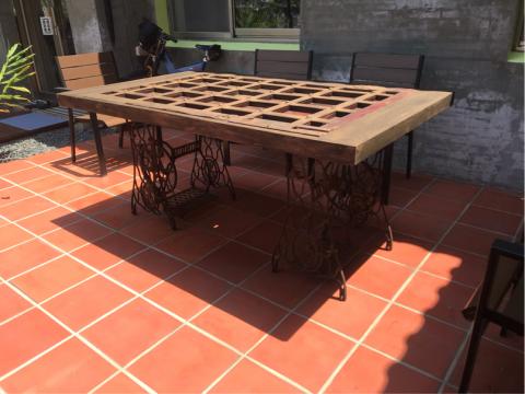 培源木作小棧 - 老件新樣貌，原本是扇矮門