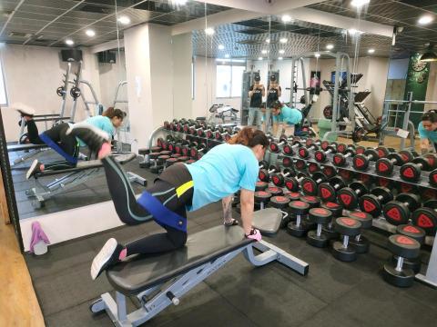 蘆洲健身俱樂部 - 蜜大腿