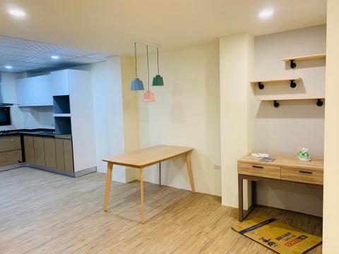 誠偉工程有限公司 - 
