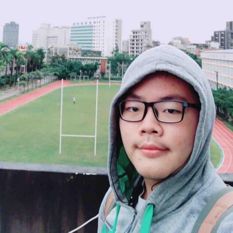 提供手寫板比較服務的專家宋竑毅