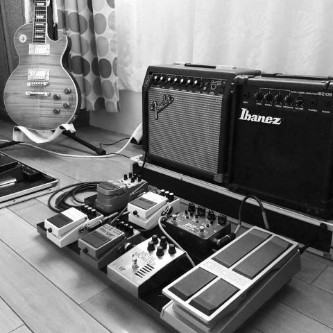 小宇音樂工作室 - 現場表演器材周全
各種效果器自由運用