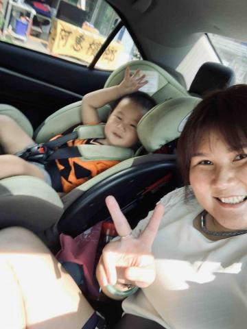 提供寄養服務的專家黃阡瑋