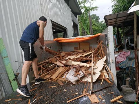 市民搬家王.（賴瑞） - 家庭廢棄物清運