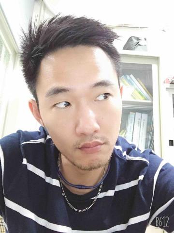 陳晉軒 - 提供羽球的專家 陳晉軒 - 提供羽球的專家