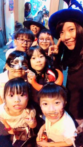 陳秋丹 - 安親生活照（萬聖節）